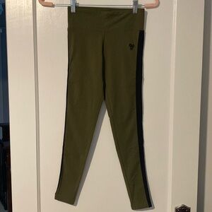 Aritzia TNA army green with black stripe leggings great condition size xx small